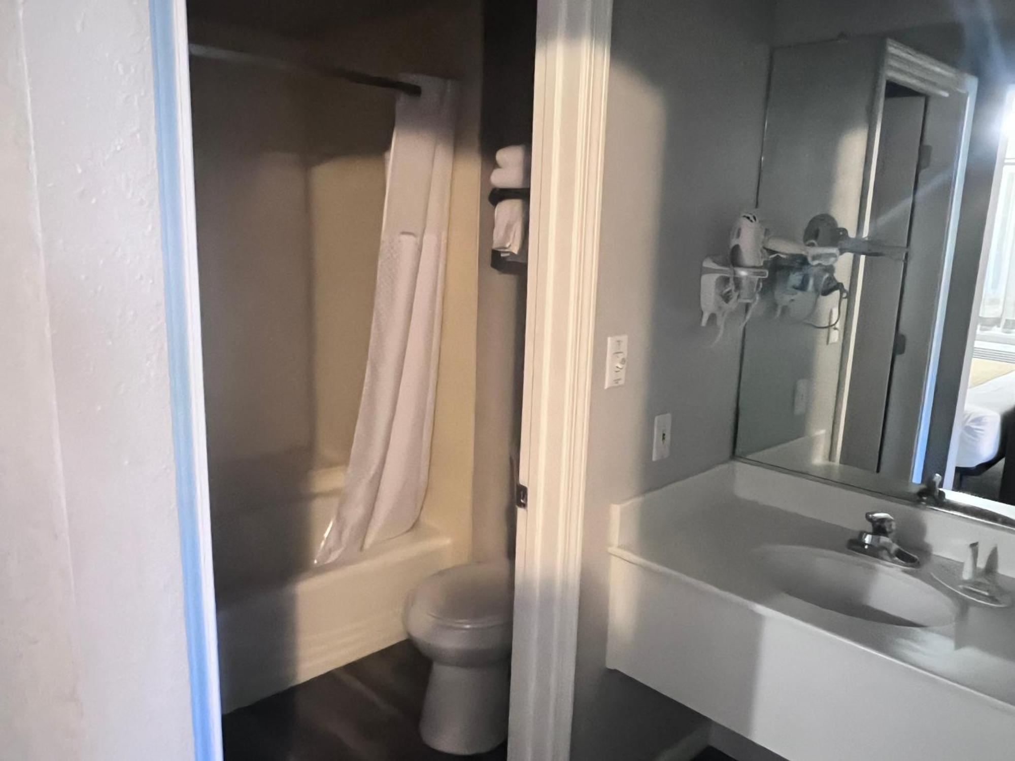 Travelodge By Wyndham Redding Ca Экстерьер фото
