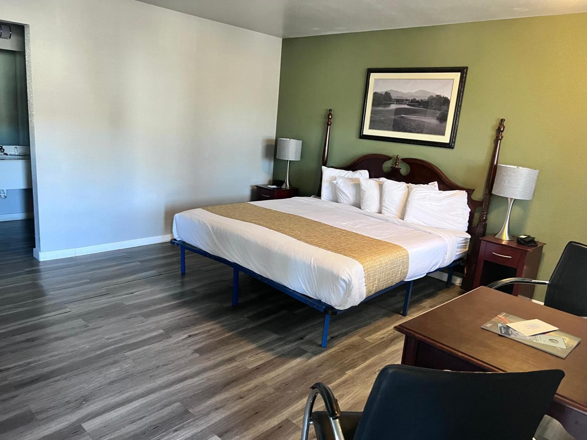 Travelodge By Wyndham Redding Ca Экстерьер фото
