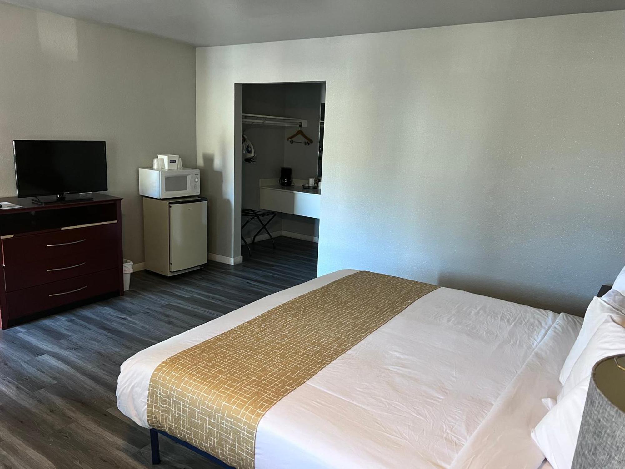 Travelodge By Wyndham Redding Ca Экстерьер фото