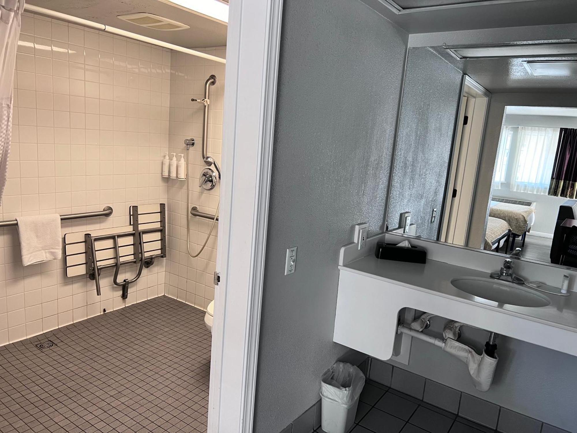 Travelodge By Wyndham Redding Ca Экстерьер фото