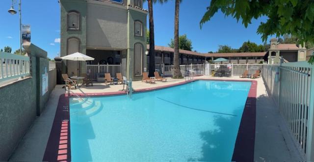 Travelodge By Wyndham Redding Ca Экстерьер фото